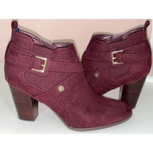 Tommy Hilfiger booties